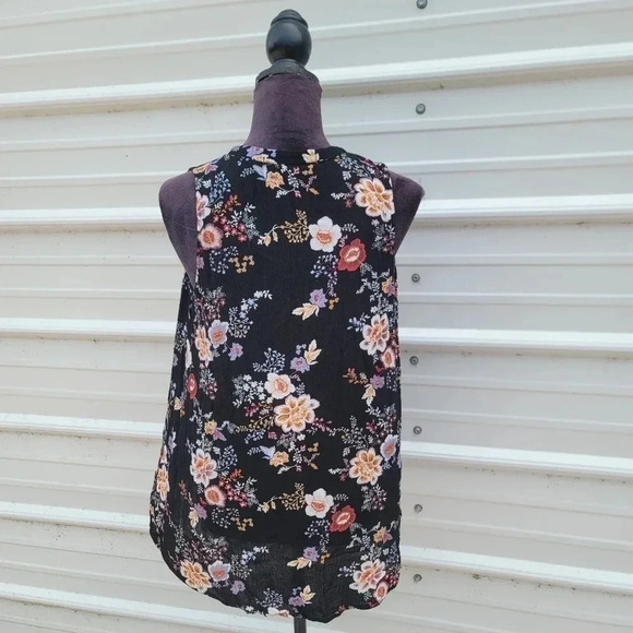 Gypsies Moondust Women's Floral Crepe Sleeveless Keyhole Peasant Blouse Black M - Picture 7 of 10